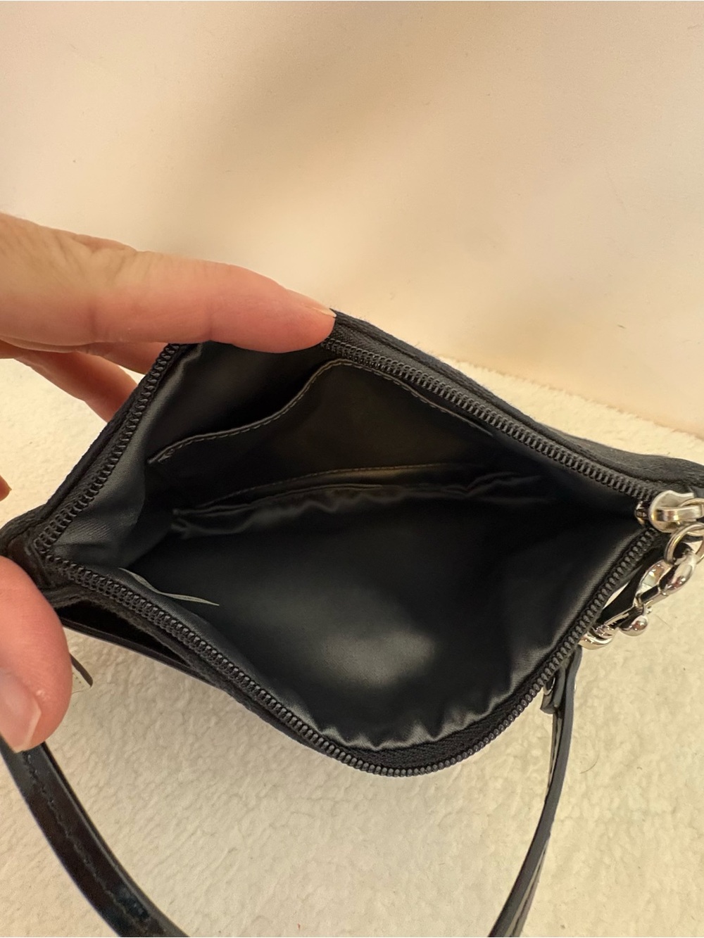 Coach Black Signature C Wristlet - Picture 3 of 5